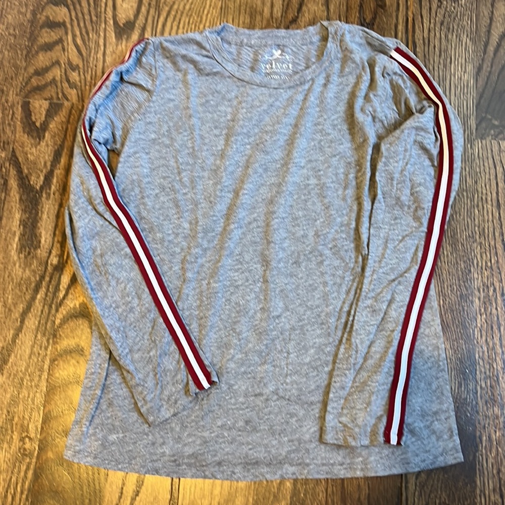 Velvet by Graham & Spencer Grey Crewneck pullover top SZ XS - Picture 2 of 3